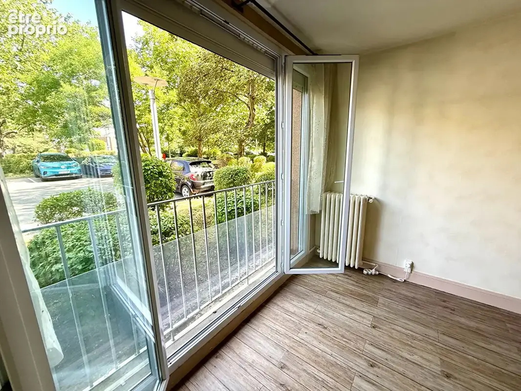 Appartement à SAINT-CYR-L'ECOLE