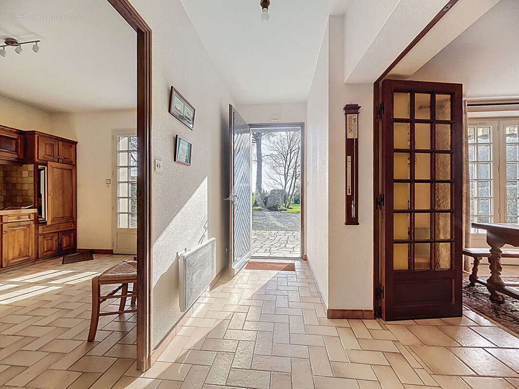 Maison à SAINTE-GEMMES-D'ANDIGNE