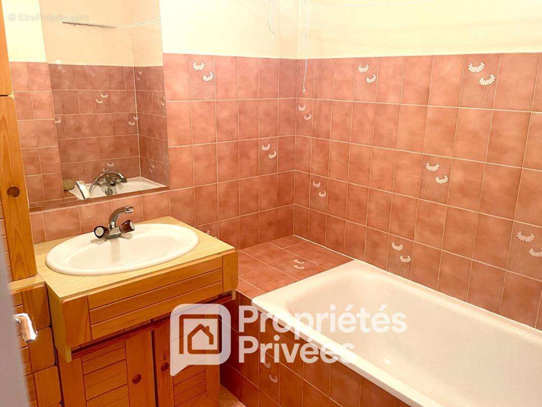 Appartement 69 m2, 3 pièces, balcon, cave, parking - photo 12