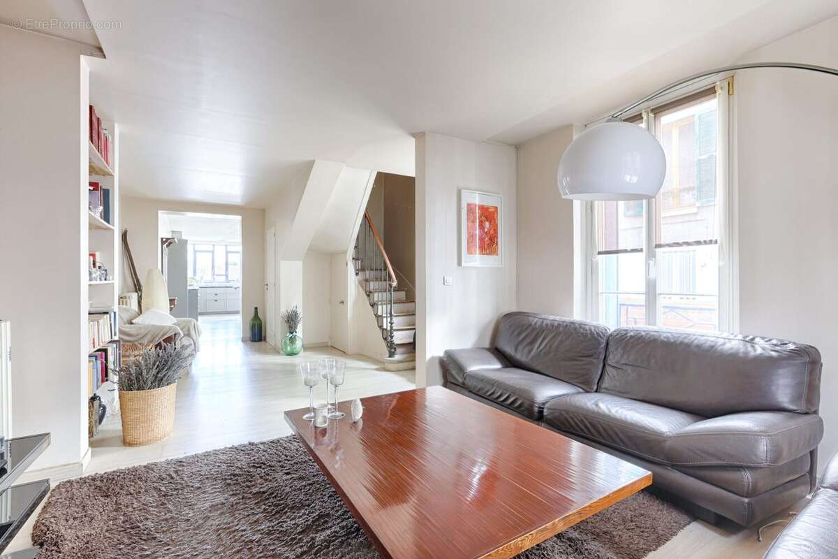 Maison à LA GARENNE-COLOMBES