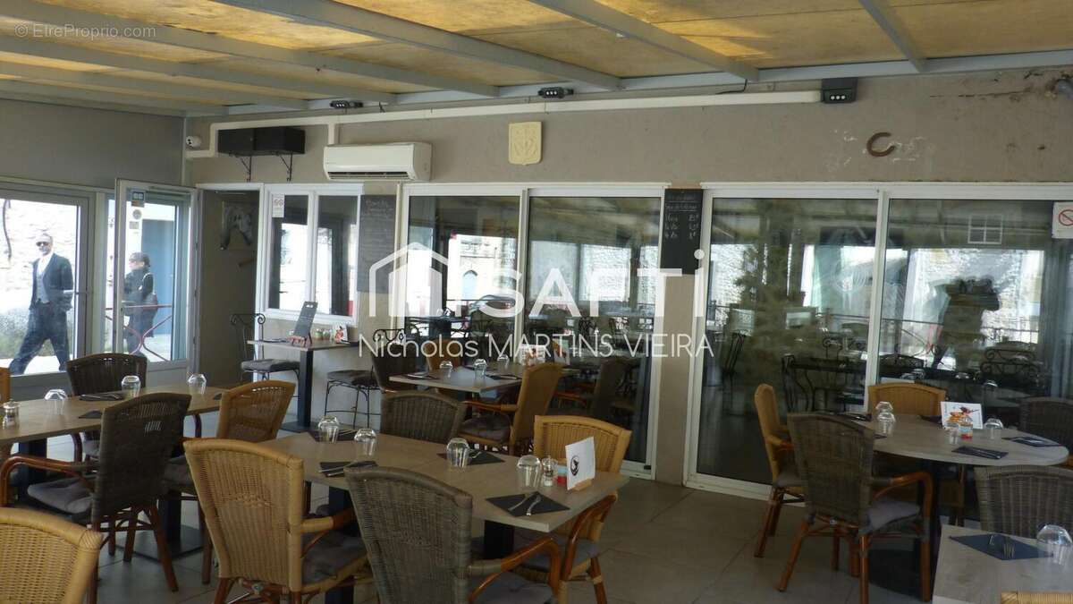 Photo 5 - Commerce à LA CALMETTE