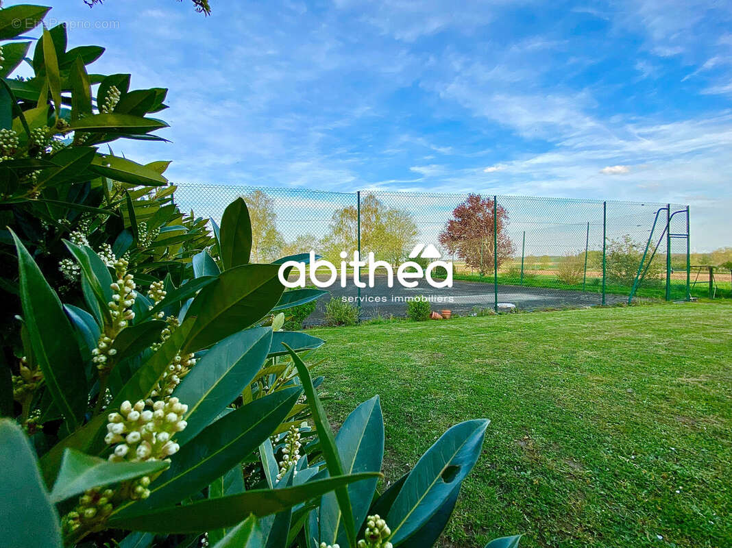 Maison à FRESNES-LES-MONTAUBAN