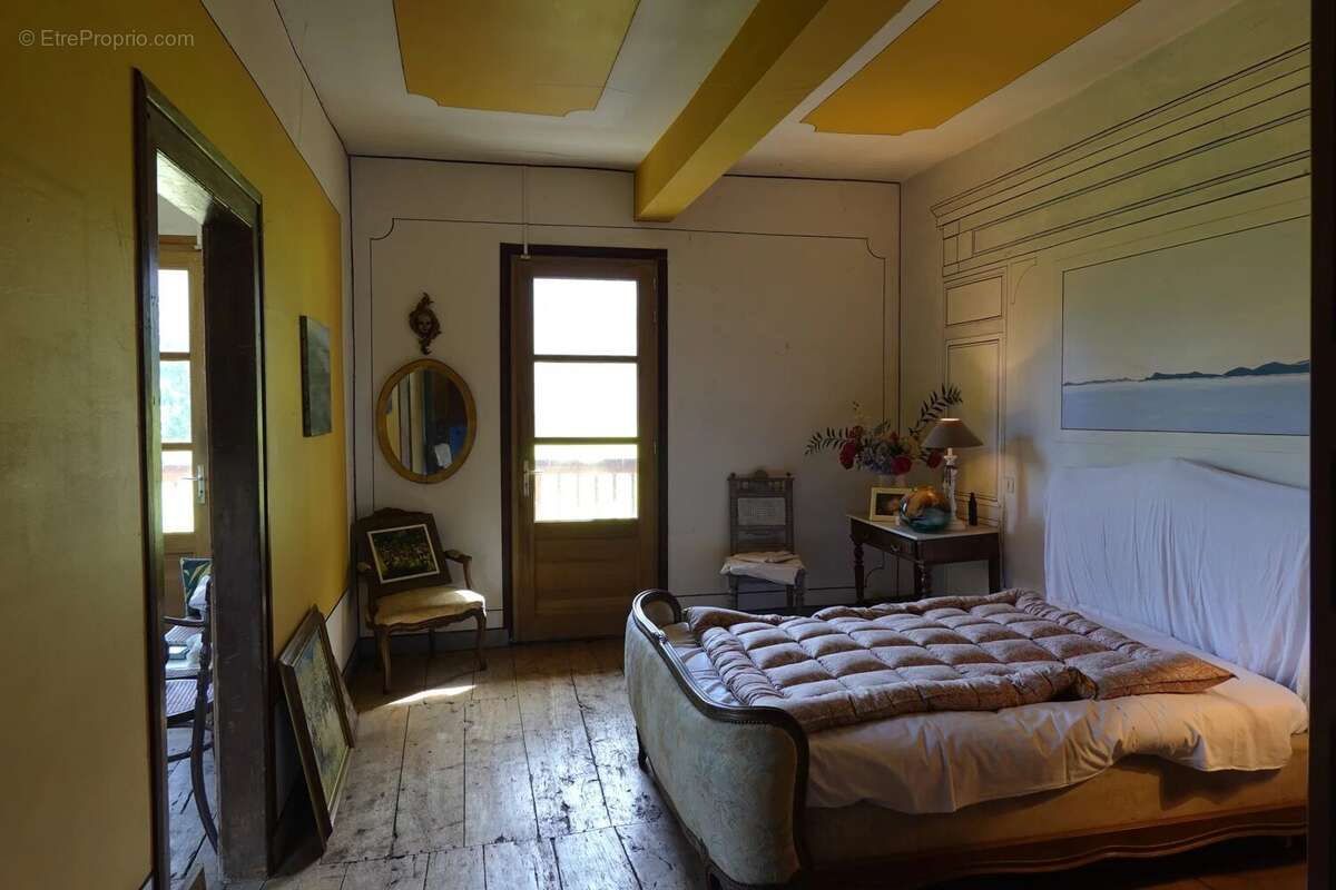 Maison à PRAT-BONREPAUX