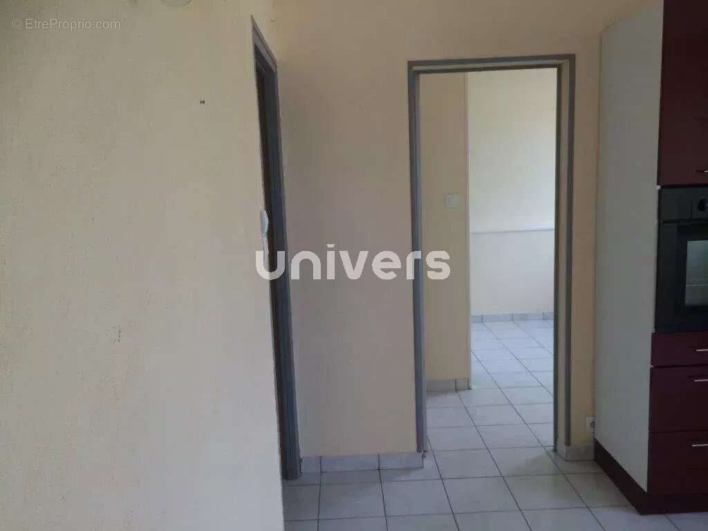 Appartement à GUILHERAND-GRANGES