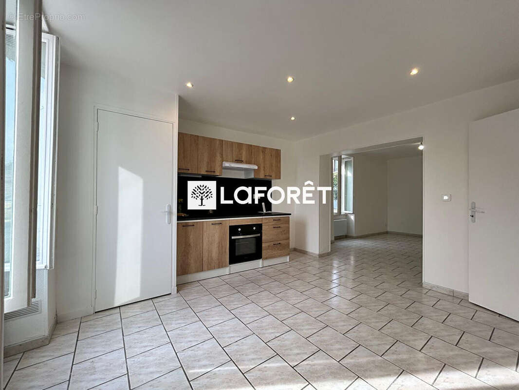 Appartement à MANTES-LA-VILLE