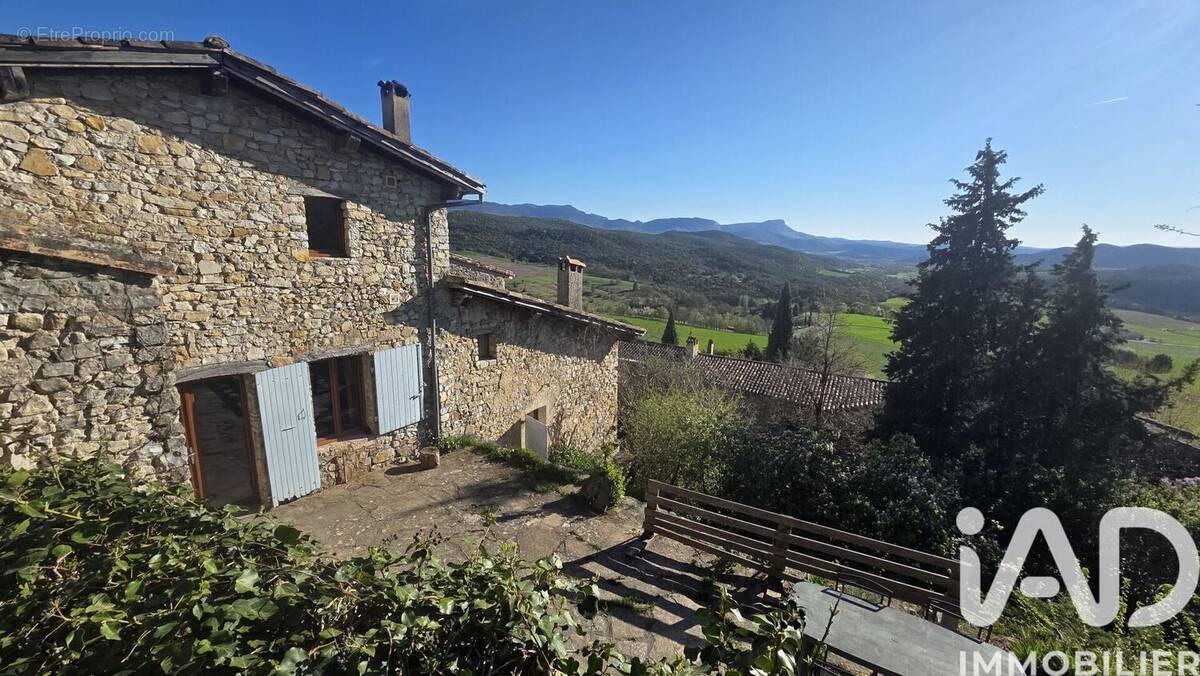 Photo 1 - Maison à MONTCLAR-SUR-GERVANNE