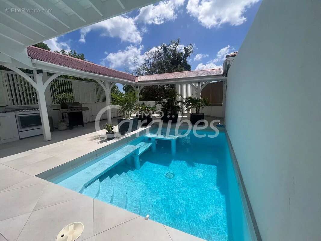 Maison à SAINT-MARTIN