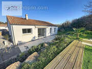 Maison à BEAULIEU-SOUS-LA-ROCHE