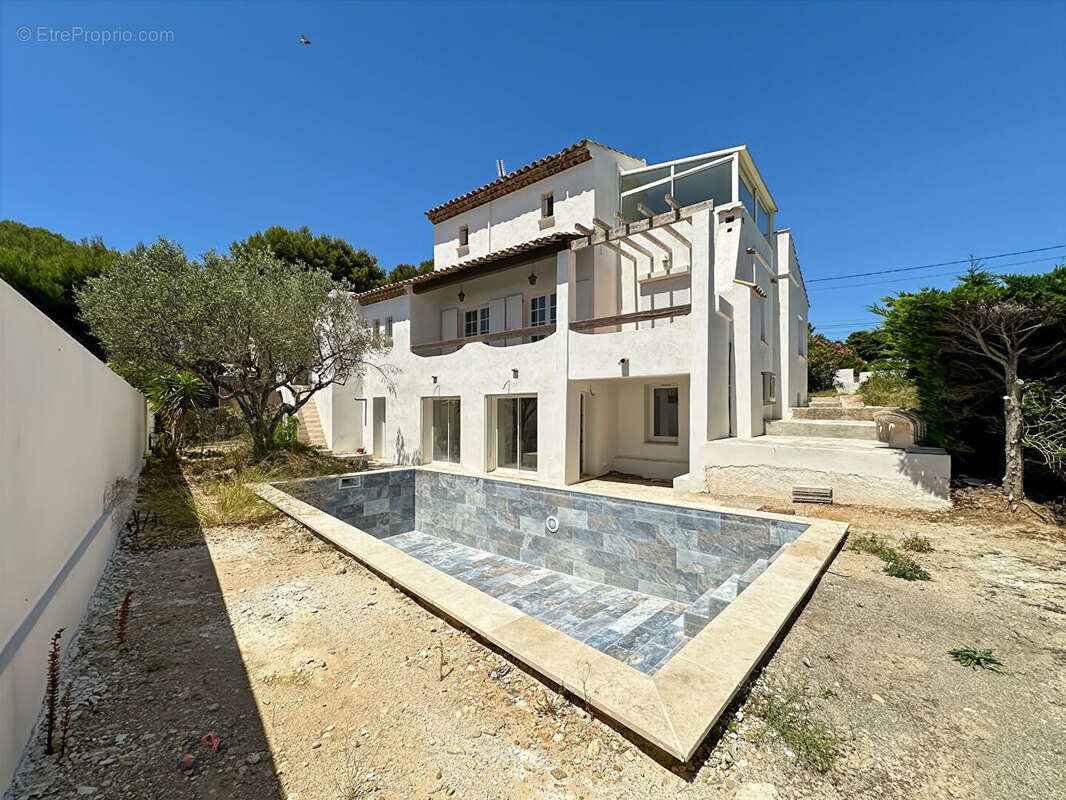 Maison à CARRY-LE-ROUET