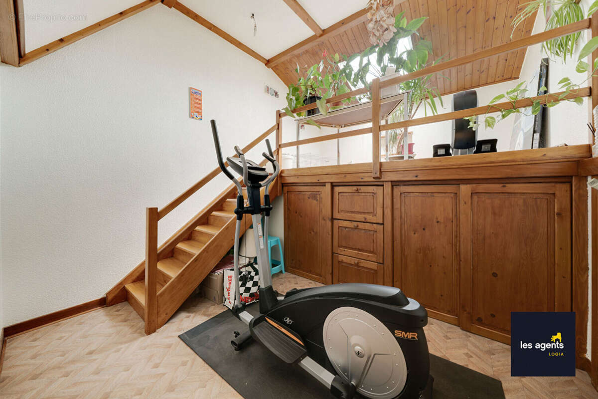 Maison à VELLE-SUR-MOSELLE