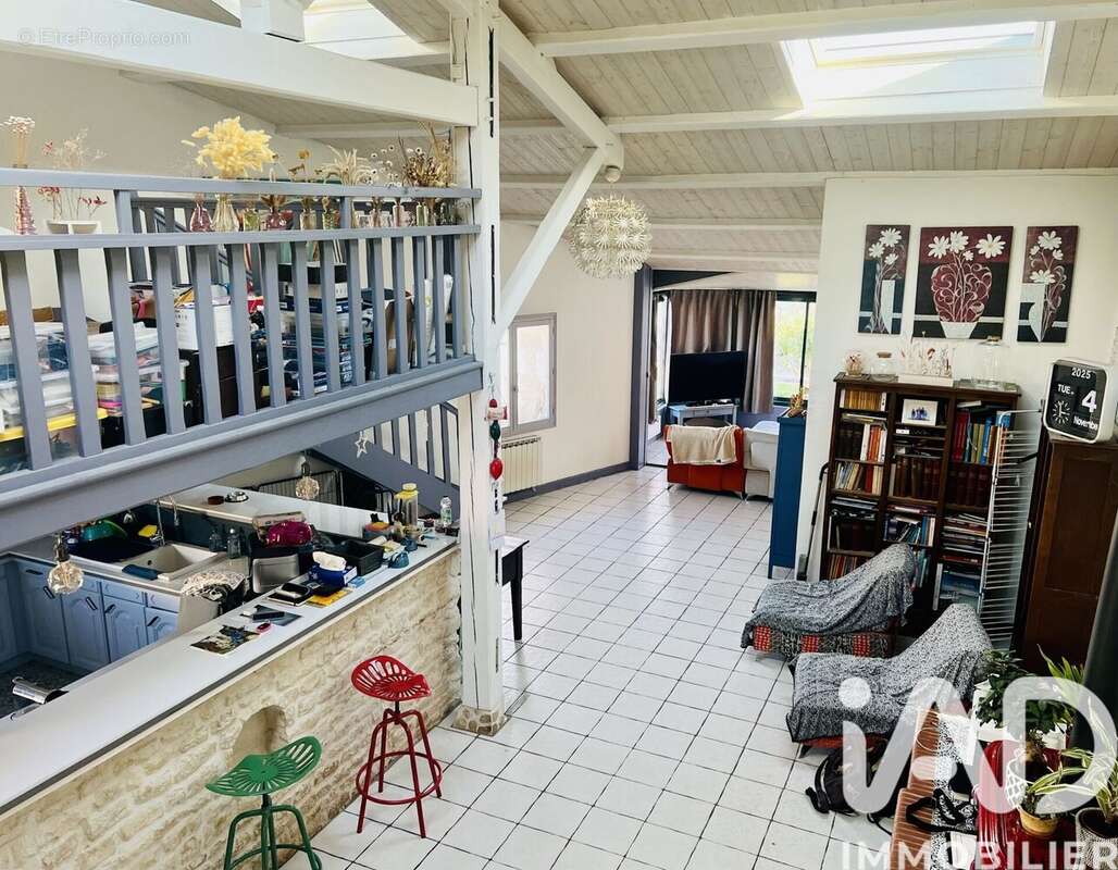 Photo 2 - Maison à CROIX-CHAPEAU