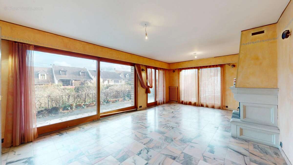 Maison à MONTFERMEIL