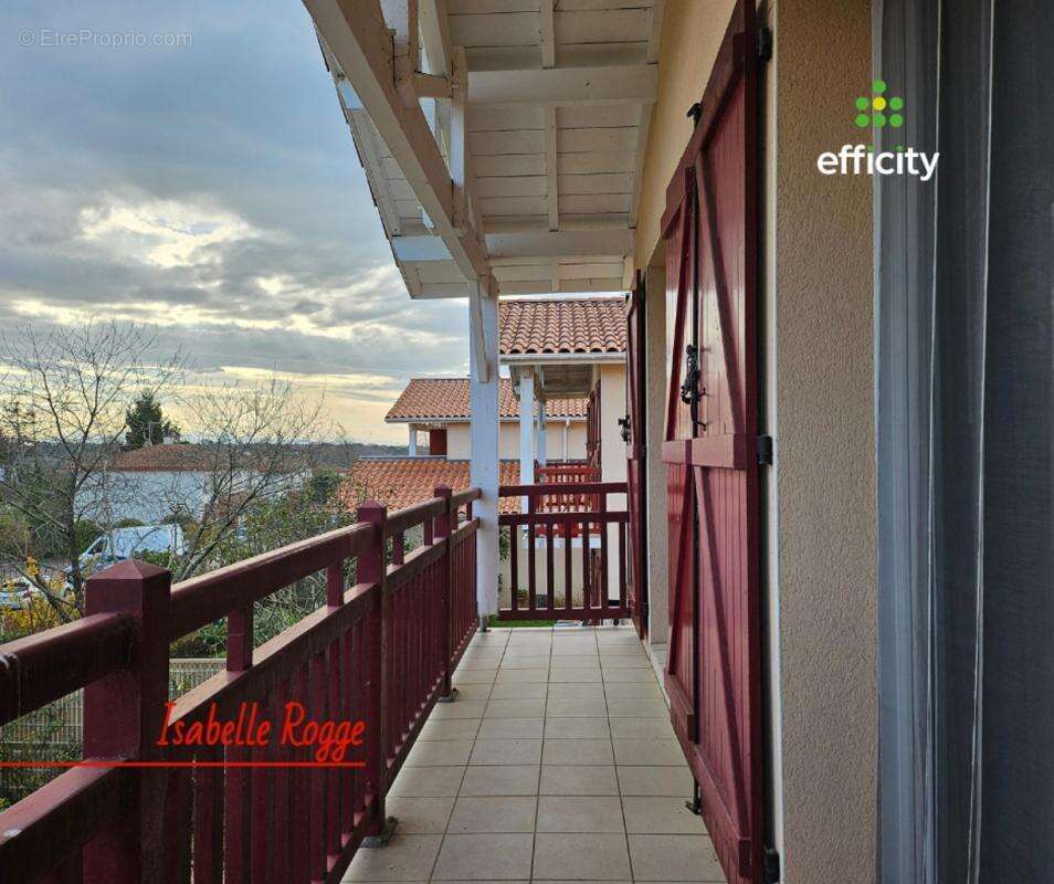 Maison à SAINT-MARTIN-DE-SEIGNANX