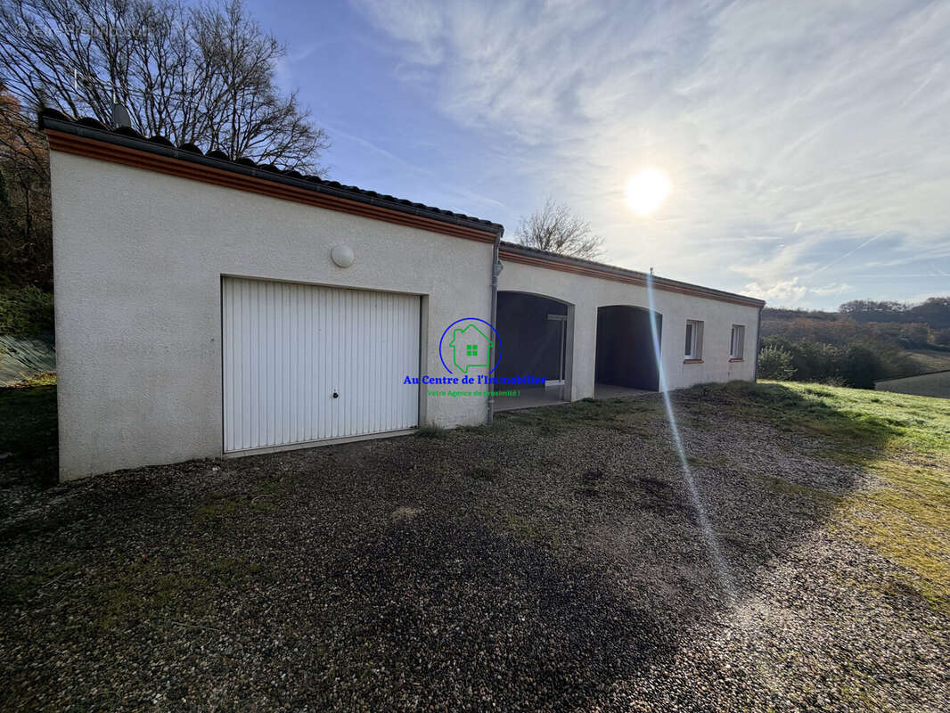 Maison à SAINT-URCISSE