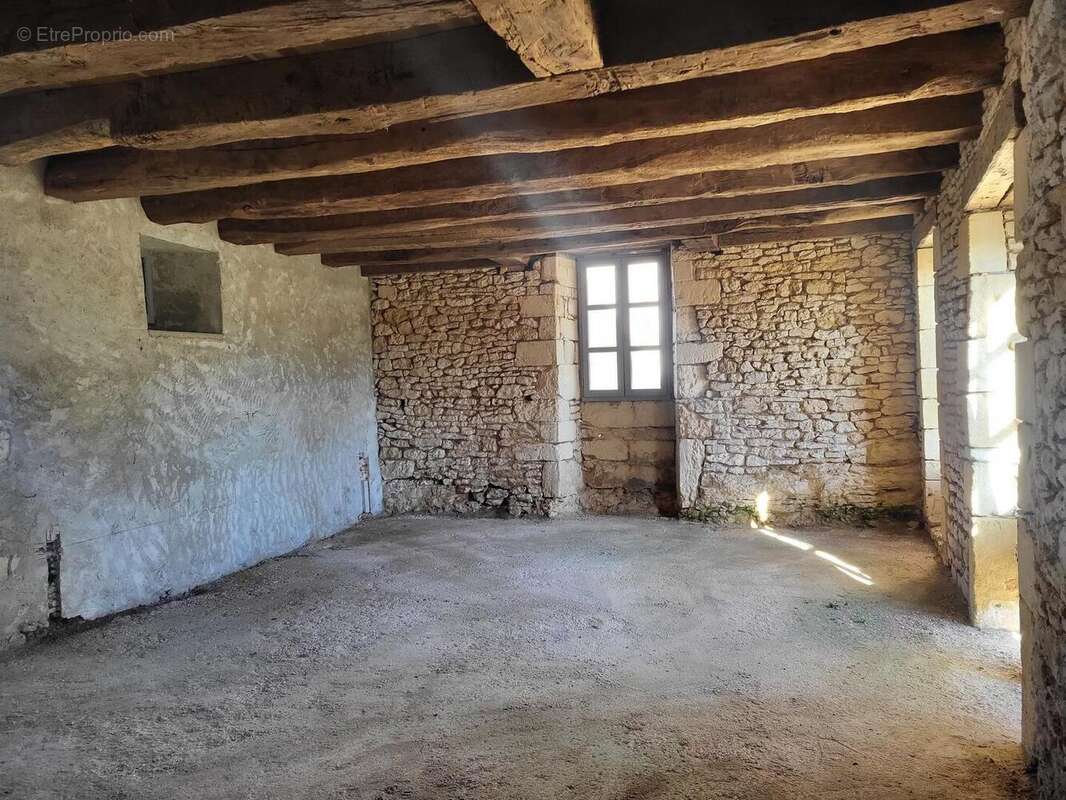 20251030144353 - Maison à SARLAT-LA-CANEDA