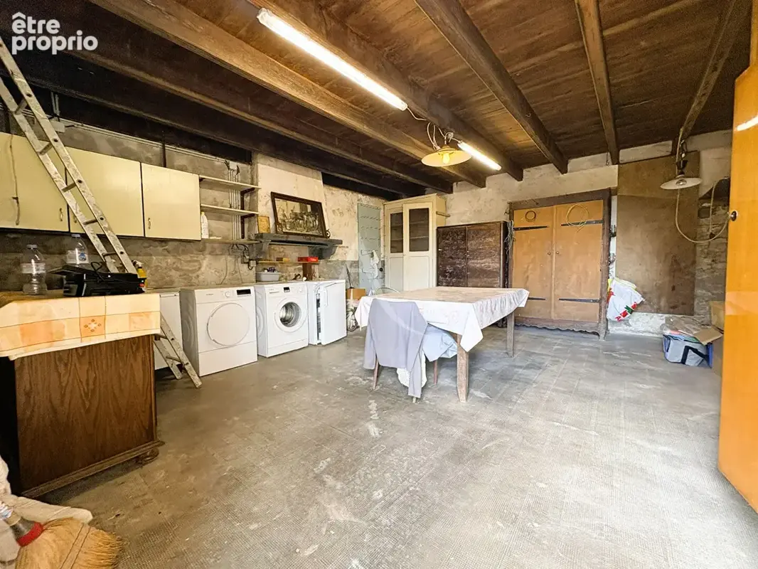 Maison 110m² avec dépendances et grand terrain - photo 9