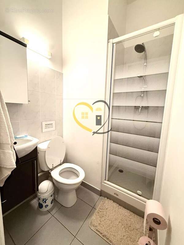 Appartement à PARIS-14E