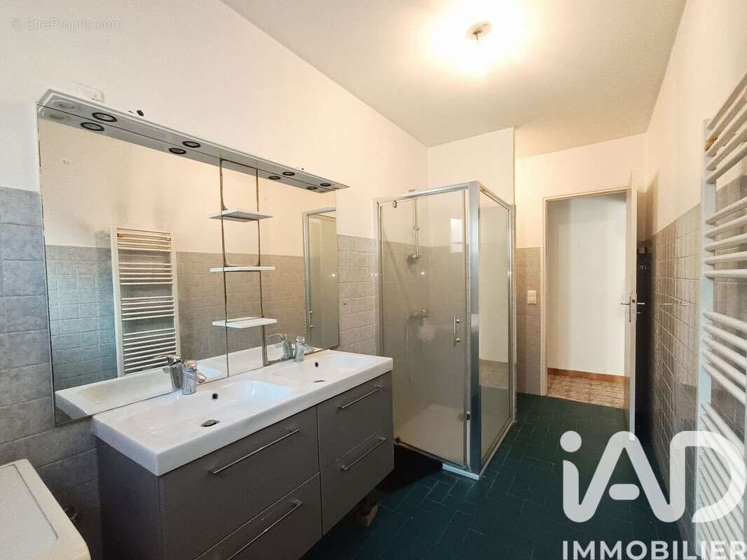 Photo 6 - Maison à LE LUC