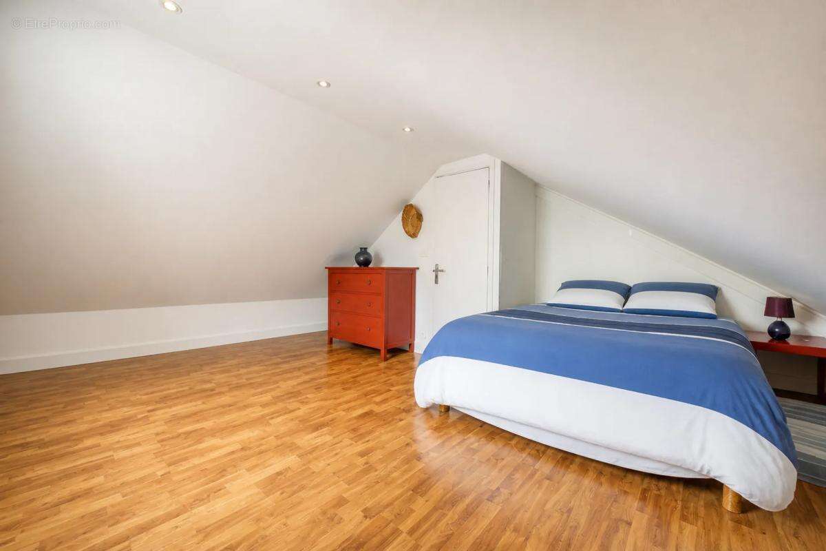 Saint-Ouen-sur-Seine - Garibaldi - Maison 146 m² - 5 pièces - photo 18