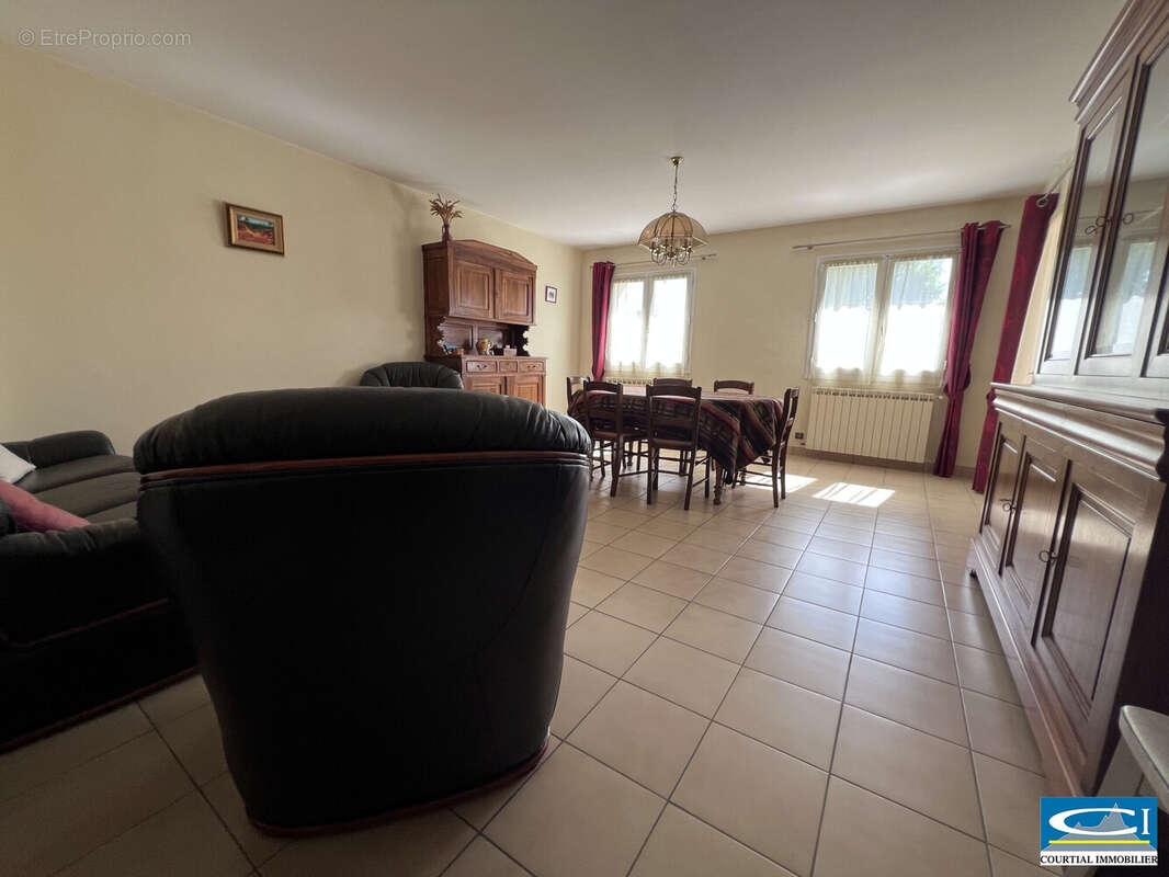 Maison à TOURNON-SUR-RHONE