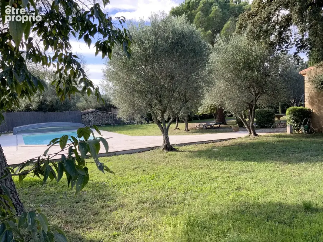 Exclusif,dans un village recherché, maison en pierre avec appartement indépendant sur un terrain de 2167 m2 et - photo 22