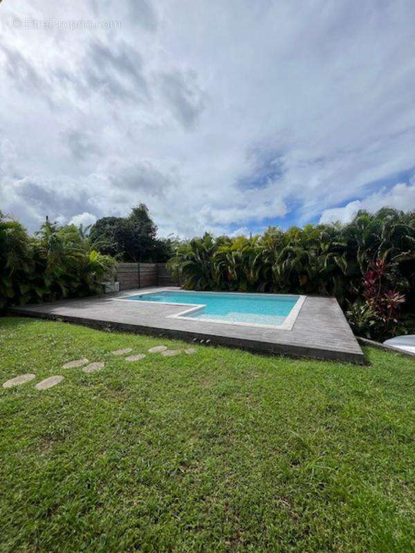Villa creole 5 pièces (109m²) avec terrasse et piscine - ducos quartier bac - photo 2