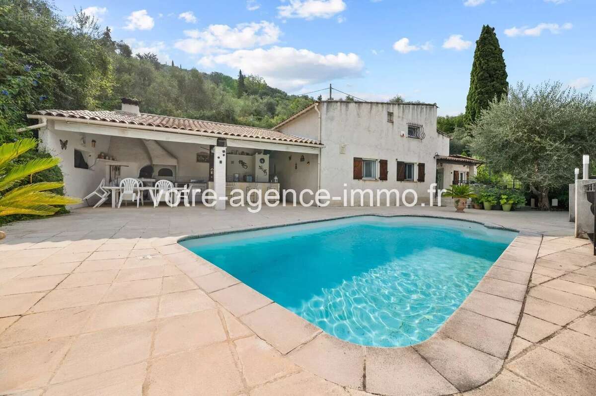 Maison 4 pièces + piscine et garage - Peille - photo 3