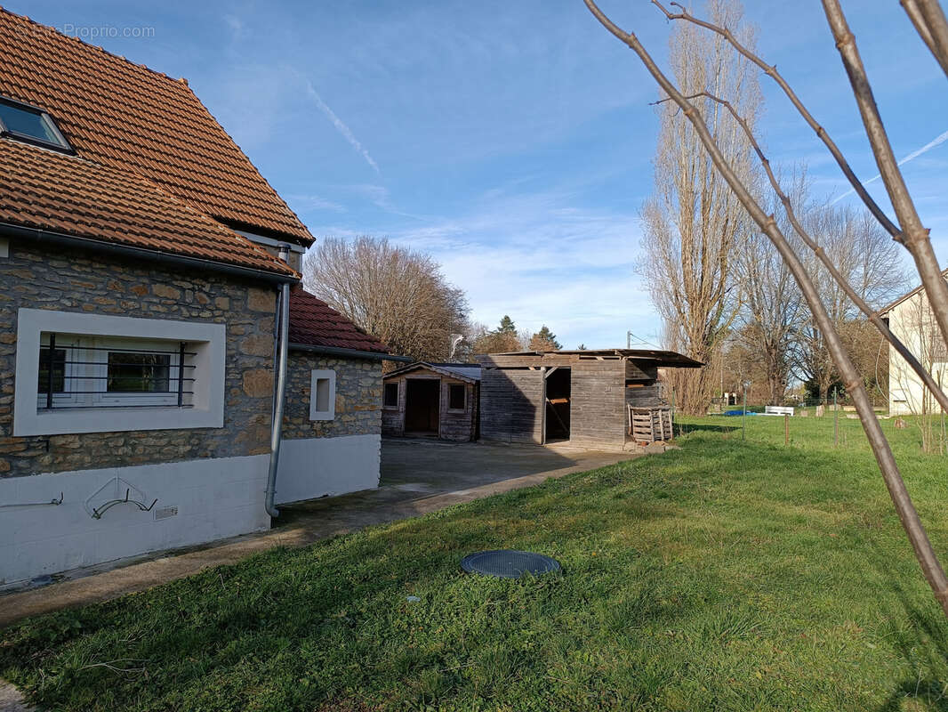 Maison à MORNAY-BERRY