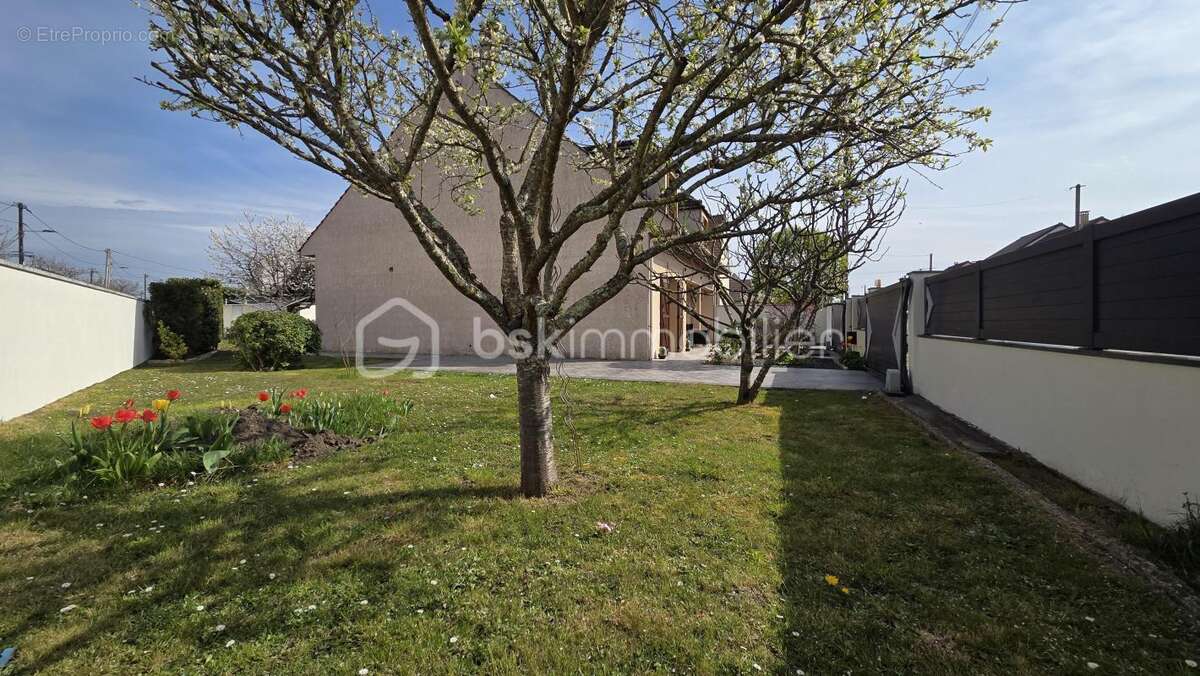 Maison à GRETZ-ARMAINVILLIERS
