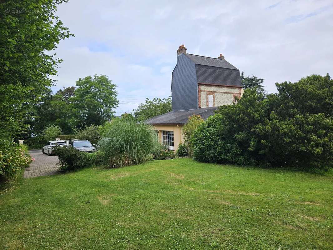 Maison à VILLERVILLE