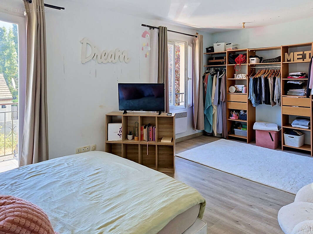 Maison 164 m² à Les Thilliers-En-Vexin  - photo 8