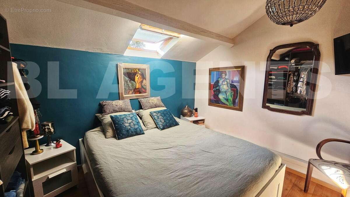 a51bec48-c963-4667-89ff-5deb34d84d59_notsynced - Maison à MARSEILLE-10E