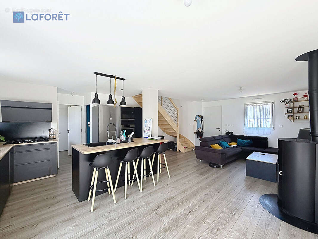 MOREAC, Maison 7 pièces 110 m2 - photo 2