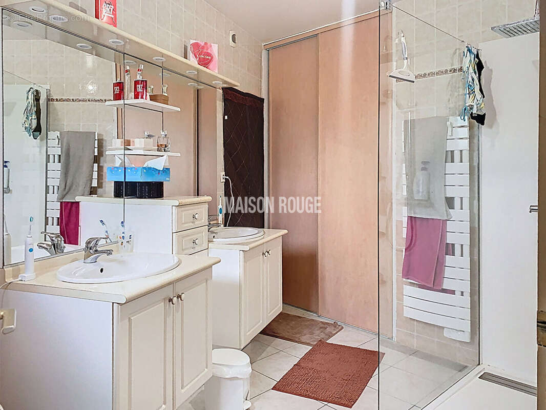 Maison à LONGAULNAY