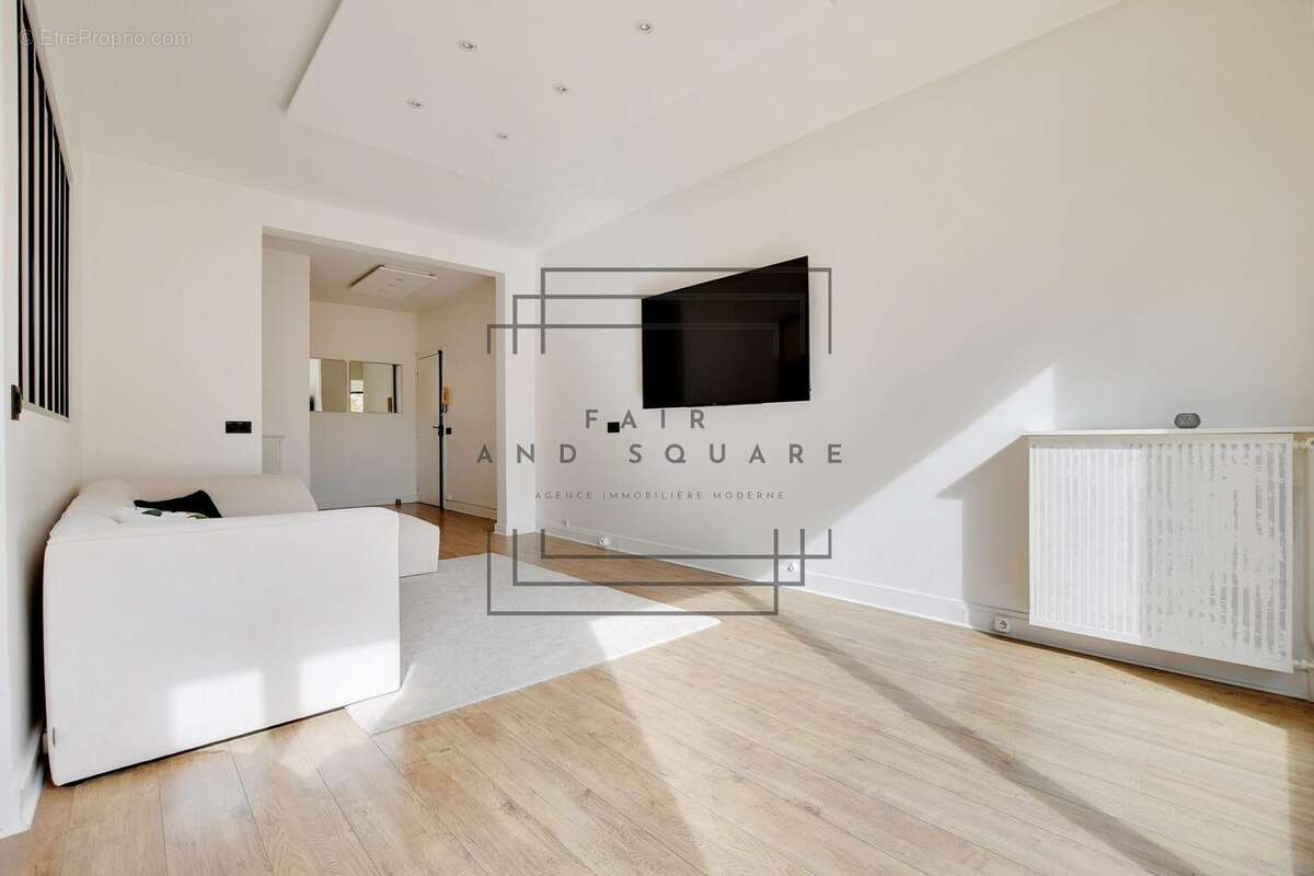 Appartement à NEUILLY-SUR-SEINE