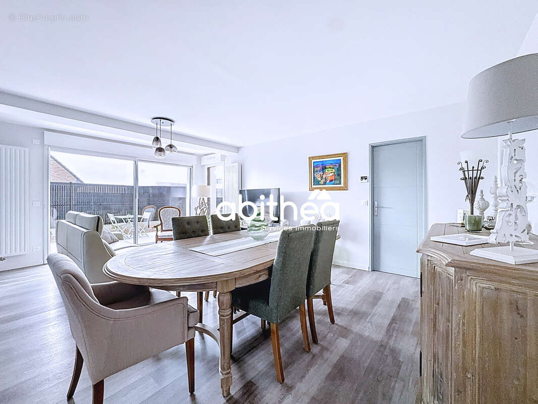 Maison à COURRIERES