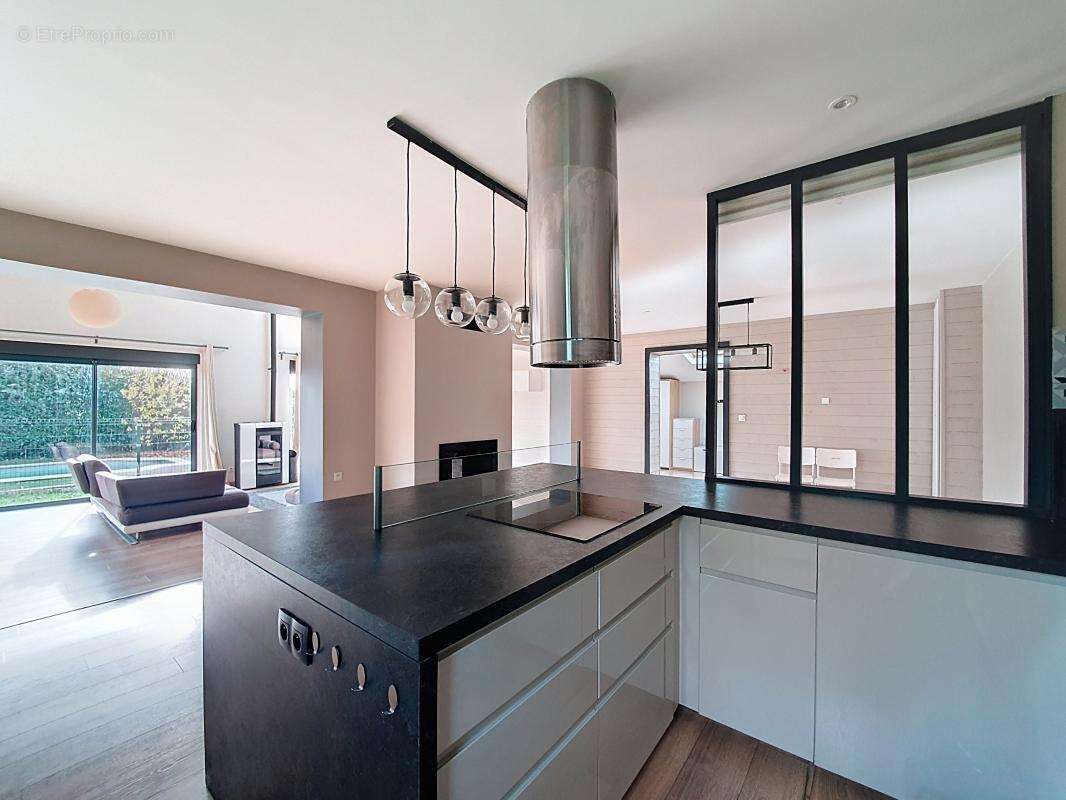 Maison à VILLETTE-DE-VIENNE