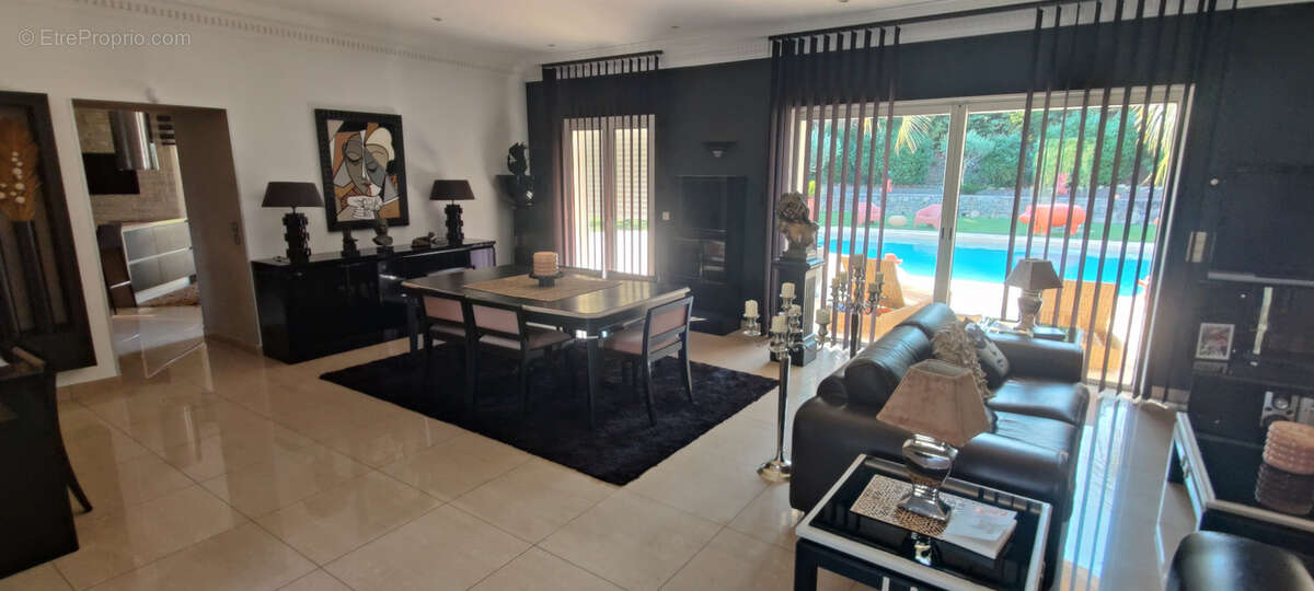 Maison à DRAGUIGNAN