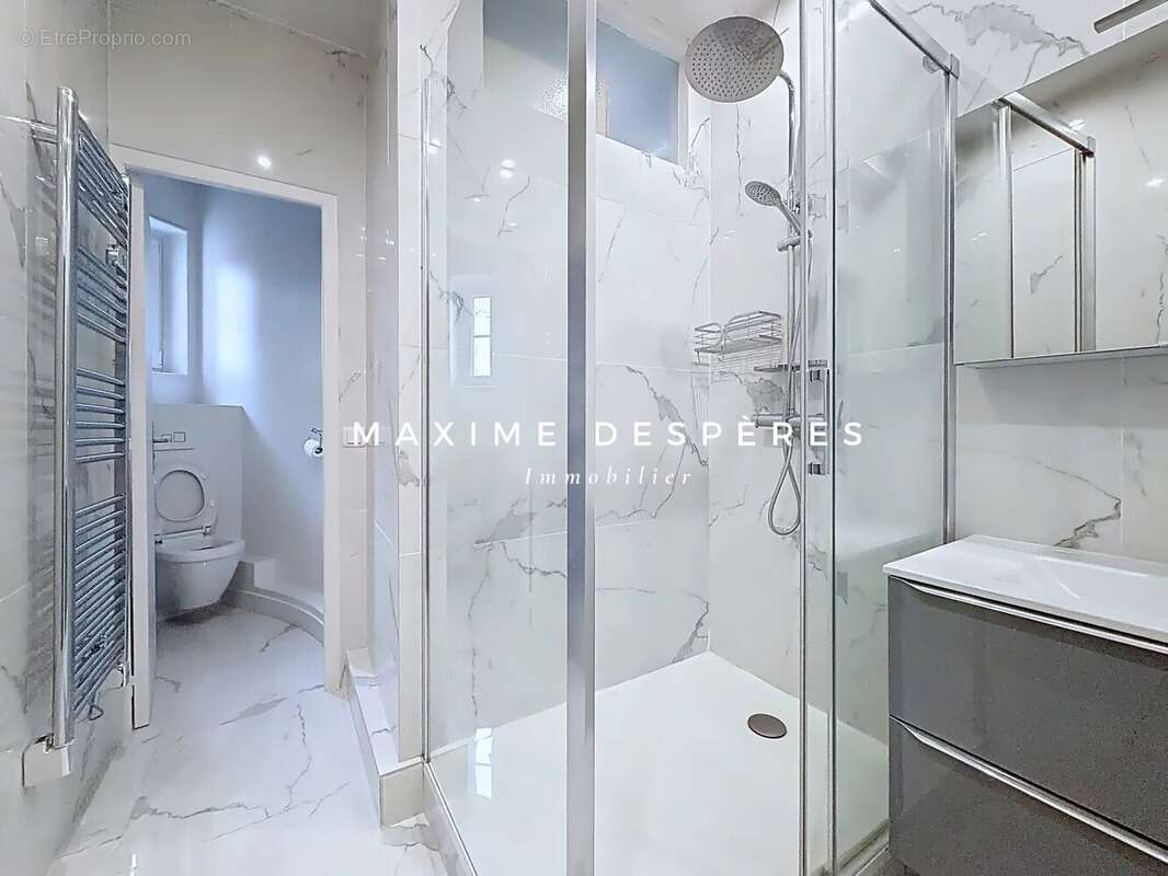 Appartement à NEUILLY-SUR-SEINE