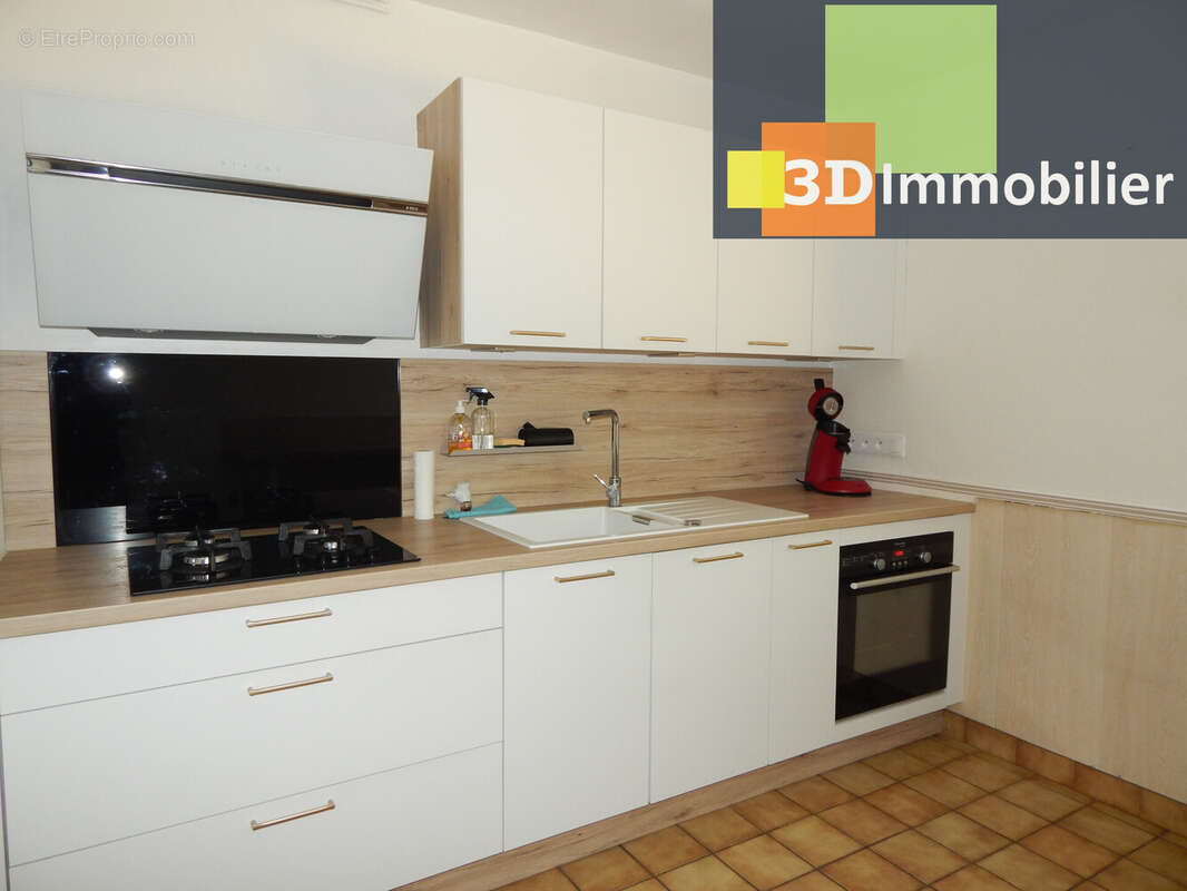 CUISINE ÉQUIPÉE 8.80 M²