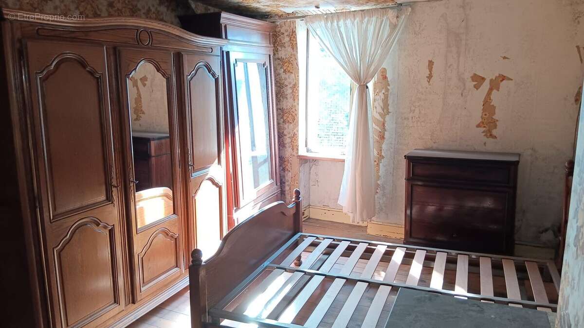 Maison à SAINT-BEAT