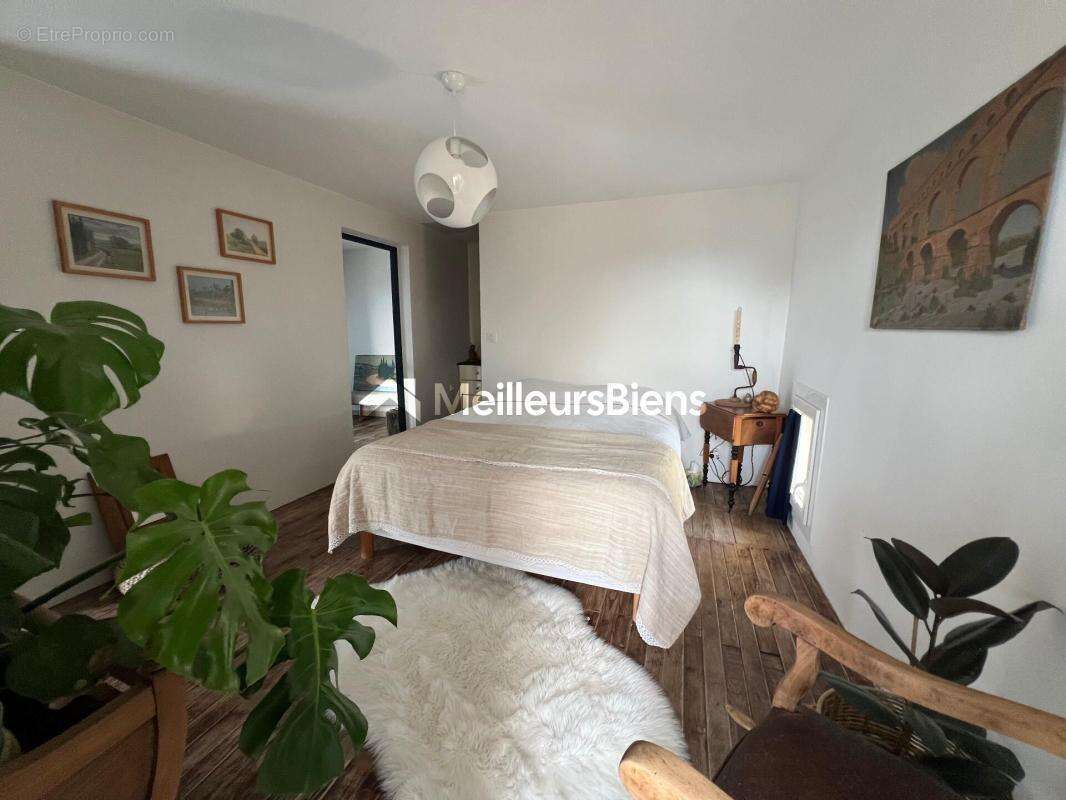 Maison à SAINT-JEAN-DE-SERRES