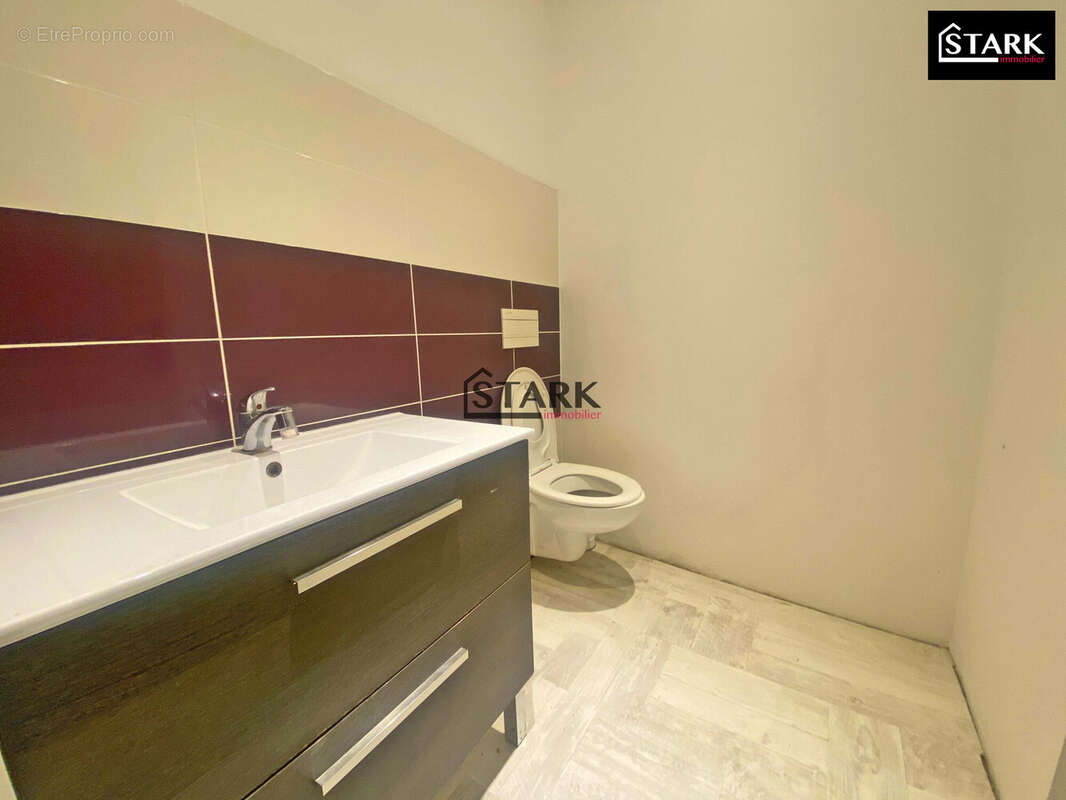 Appartement 350 m² à Hericourt  - photo 9