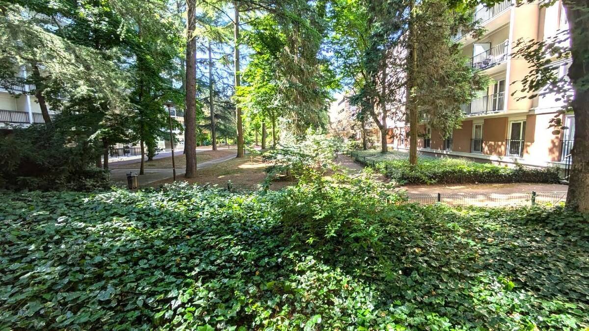 Appartement à VELIZY-VILLACOUBLAY