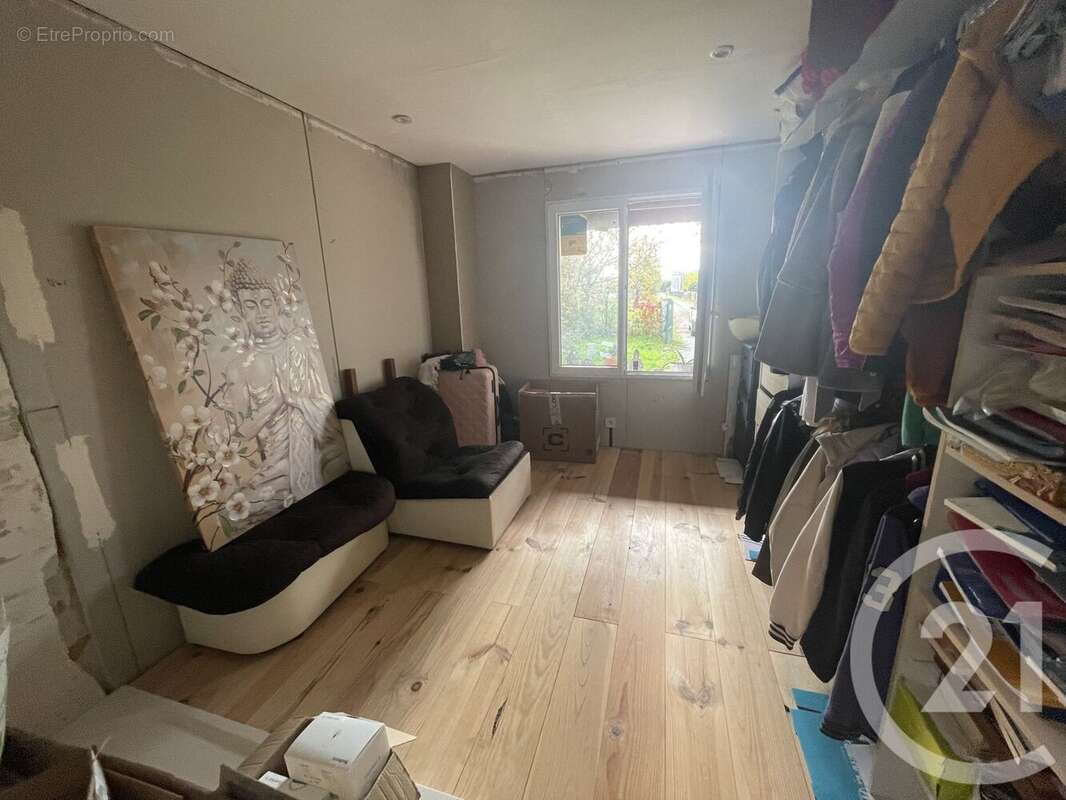 Maison à LES EGLISOTTES-ET-CHALAURES