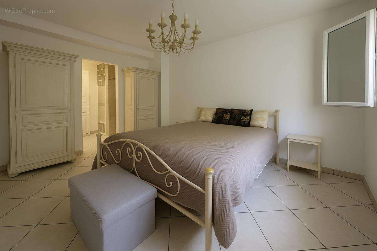 Maison à FONTANIL-CORNILLON