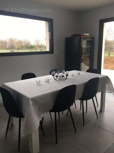 Maison à SAINT-DIDIER-DE-FORMANS