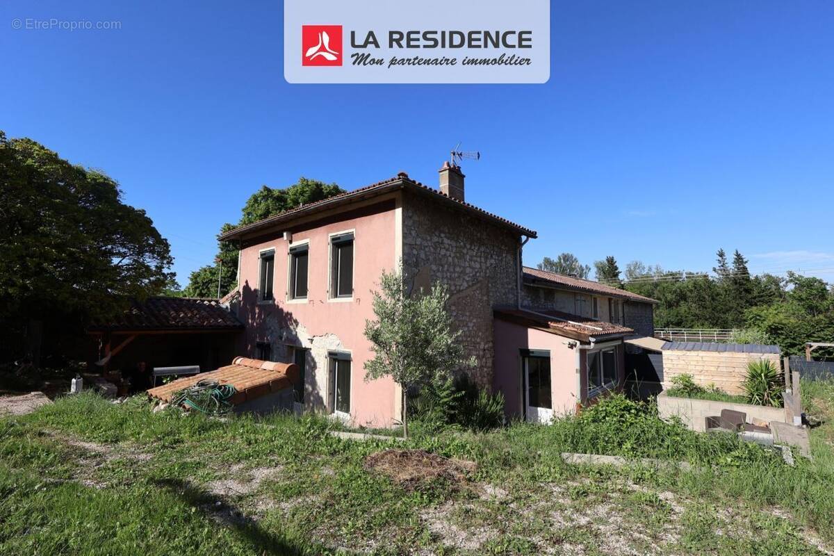 Maison 110 m² à Cornas  - photo 1