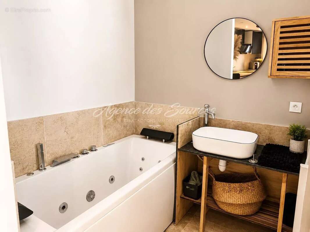 EXCLU : Maison de village à Saint-Martin-de-Pallières - photo 6