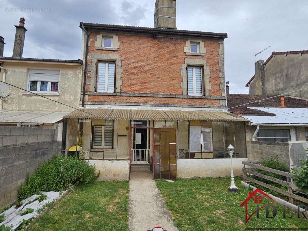 Maison à WASSY